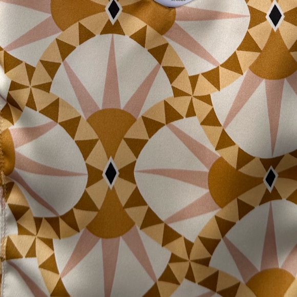 House of Harlow 1960 NWOT Geometric Pattern Top Small - Picture 4 of 4